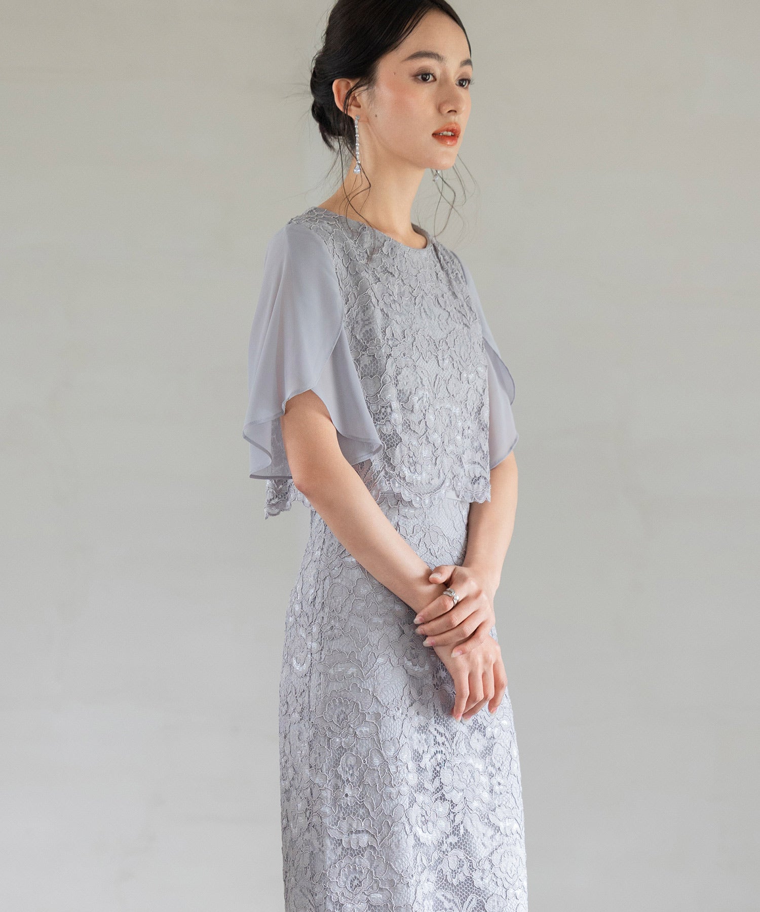 結婚式・お呼ばれ対応セットアップ風デザインフリルスリーブレースパーティドレスcy88190