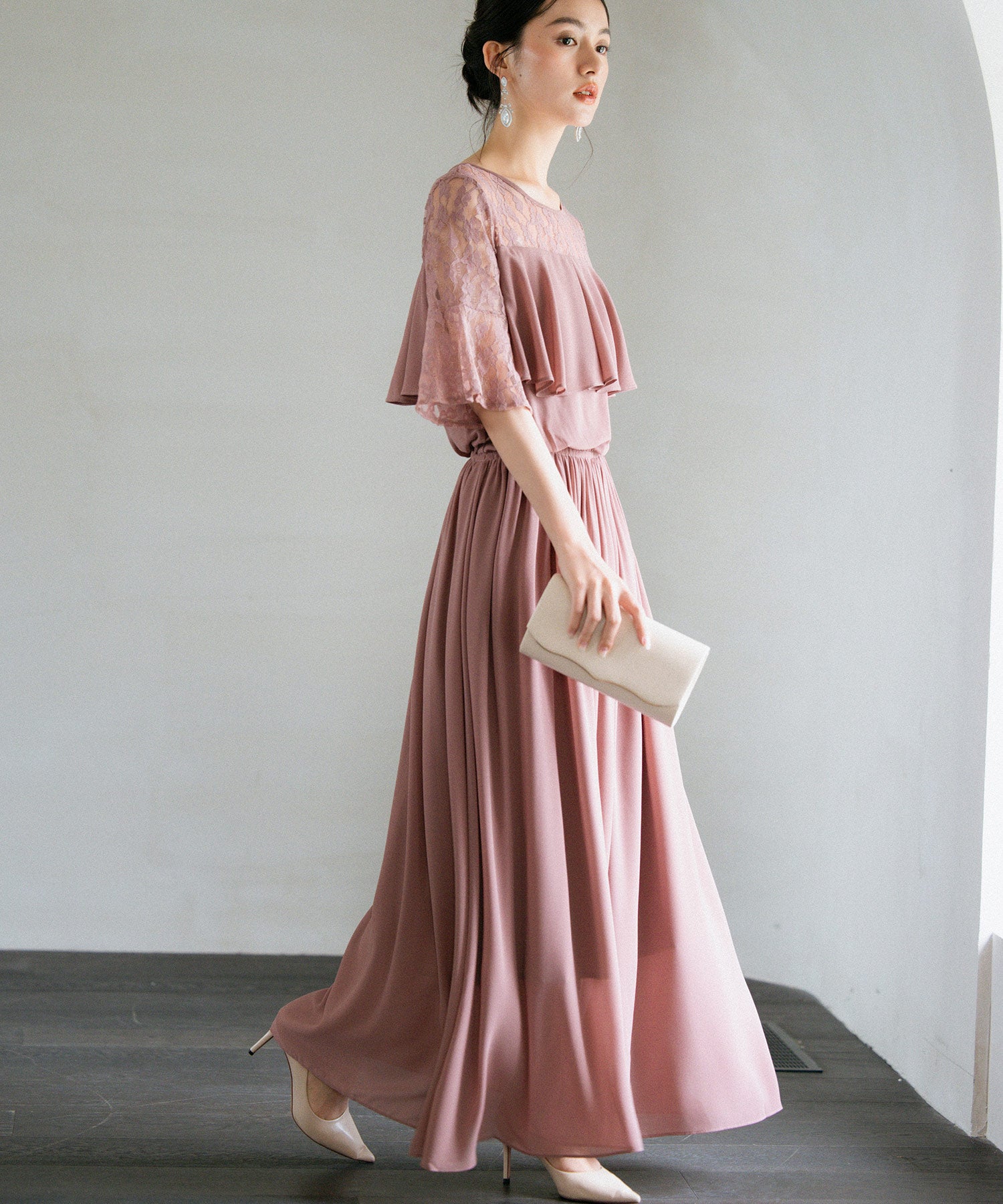 胸元フリルのレースドレス・結婚式ワンピース・お呼ばれパーティードレスcy88202