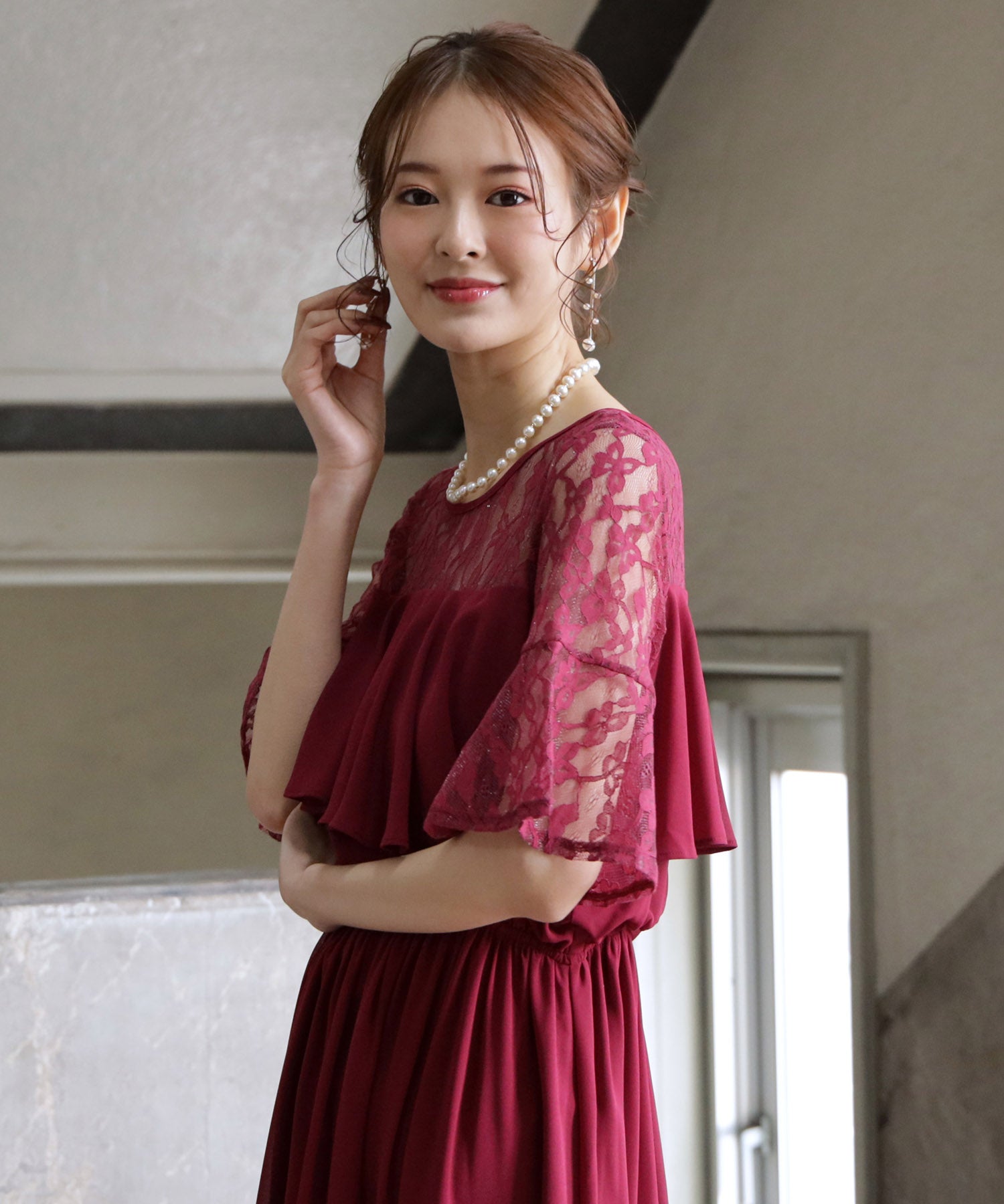 胸元フリルのレースドレス・結婚式ワンピース・お呼ばれパーティードレスcy88202