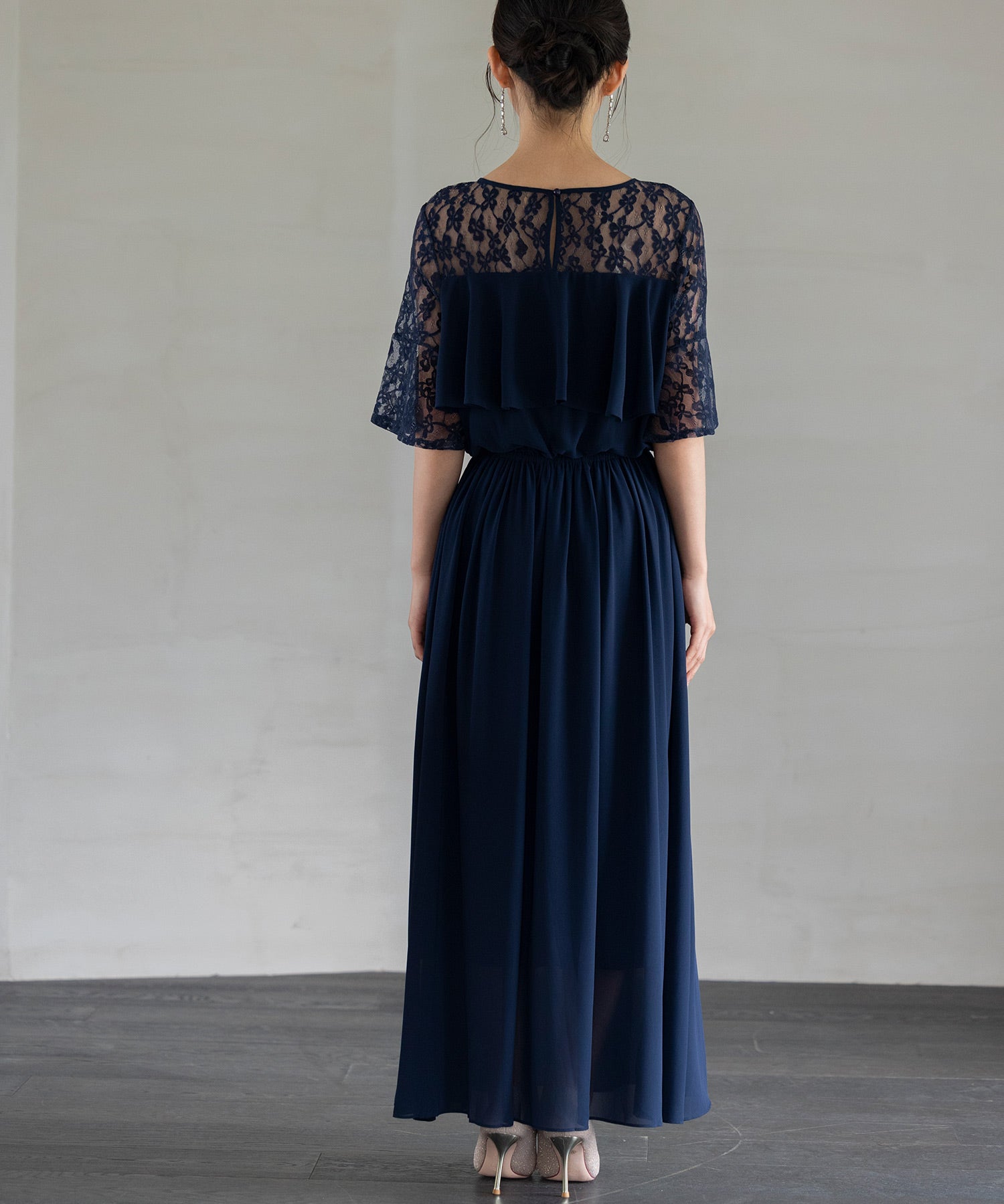 胸元フリルのレースドレス・結婚式ワンピース・お呼ばれパーティードレスcy88202