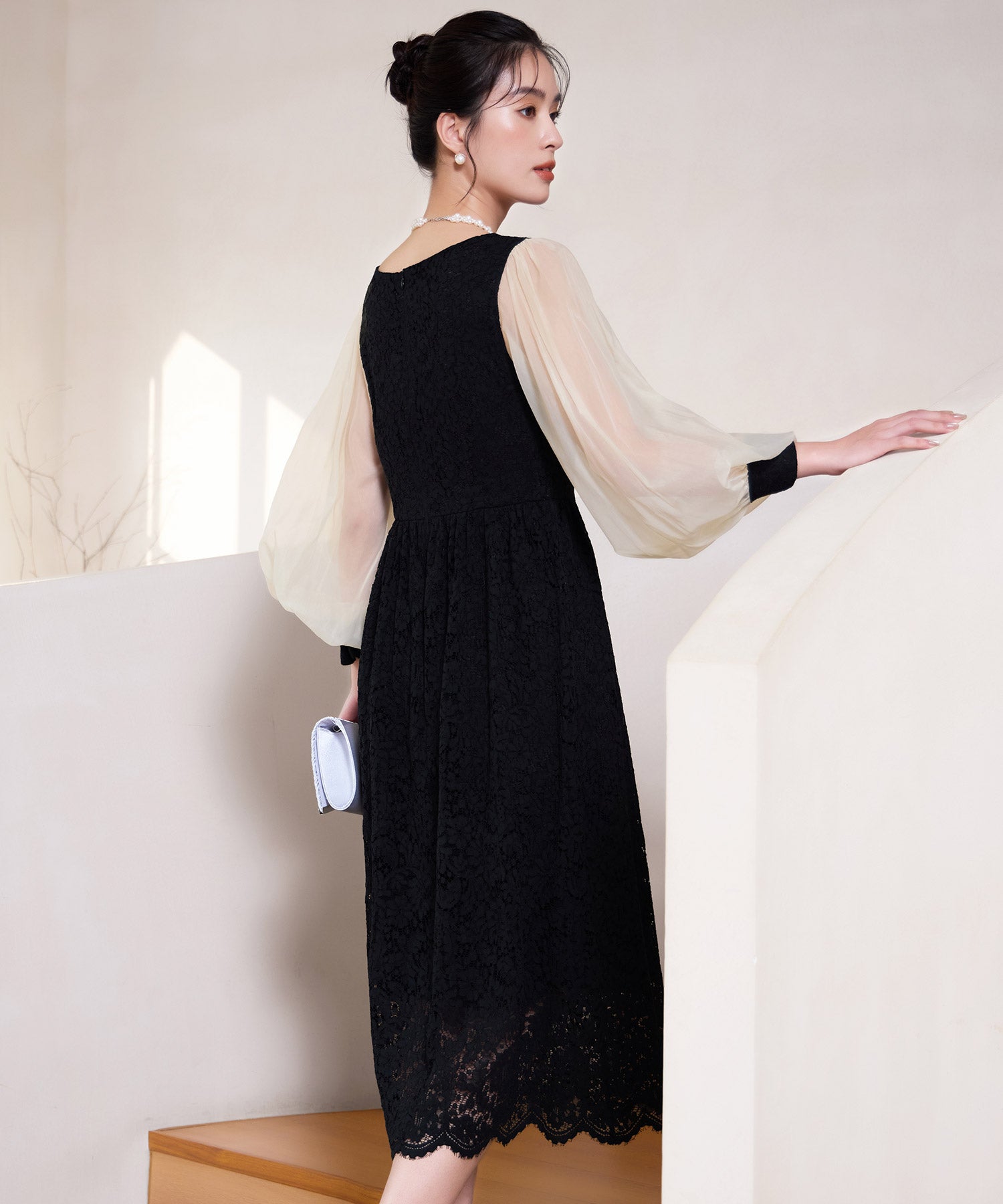 レースとシアー素材を切り替えた大人ドレスワンピースcy88620 ブラック