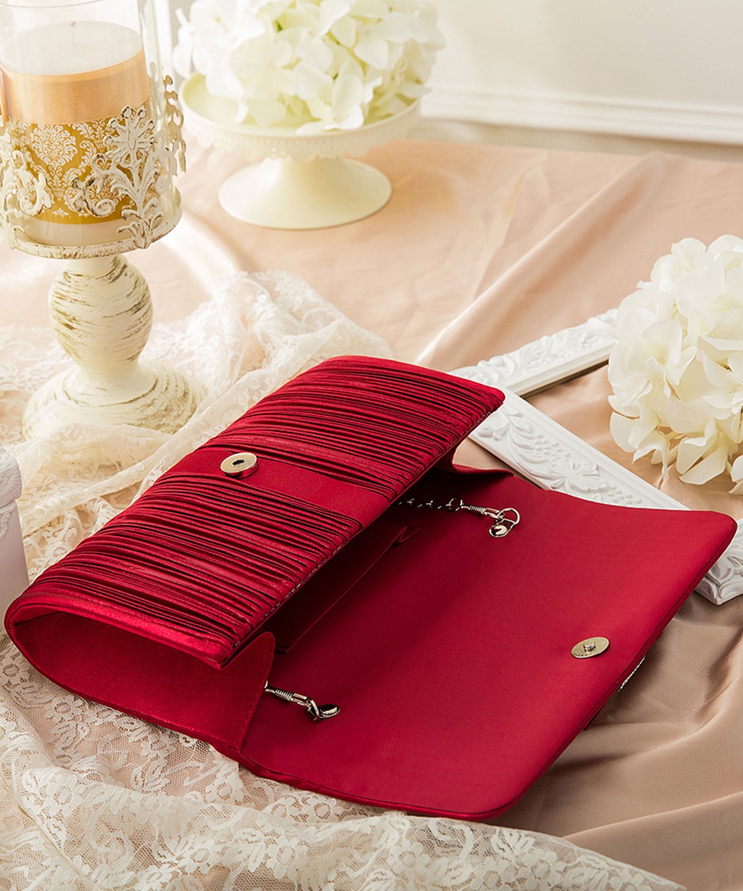 【結婚式・お呼ばれに使えるパーティーバッグ】ビジューラディアルサテンプリーツクラッチバッグcyb5528