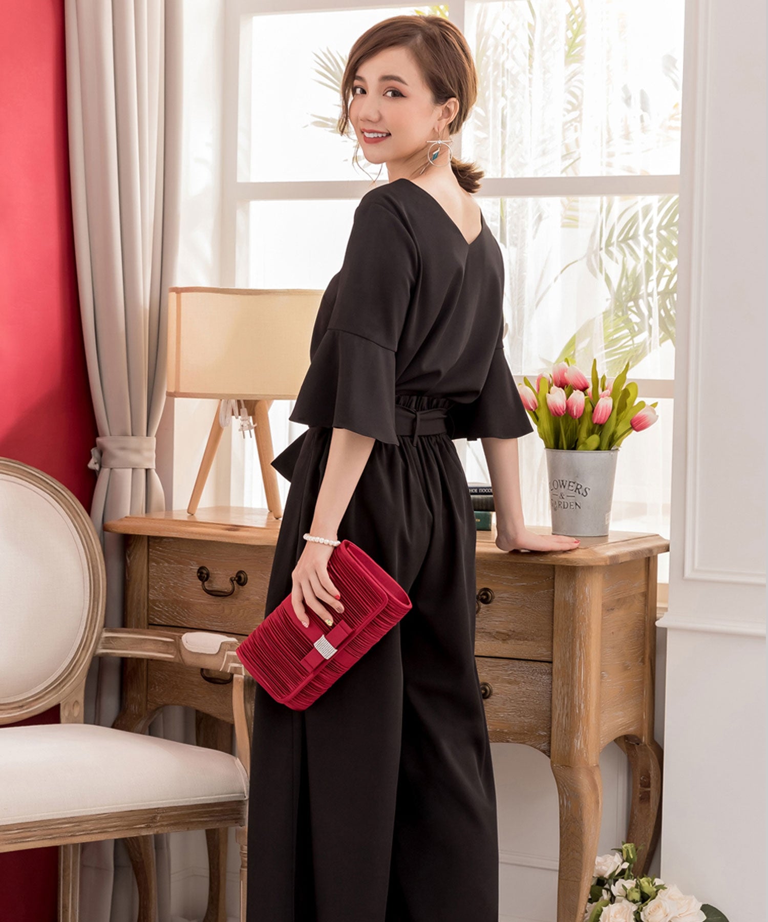 【結婚式・お呼ばれに使えるパーティーバッグ】ビジューラディアルサテンプリーツクラッチバッグcyb5528