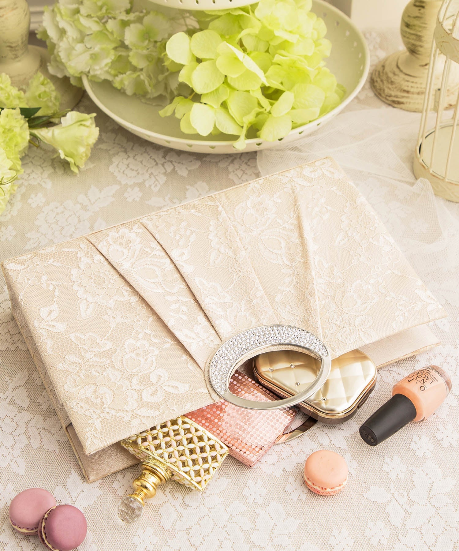 【結婚式・お呼ばれに使えるパーティーバッグ】フラワーレースプリーツパーティーハンドバッグcyb5535