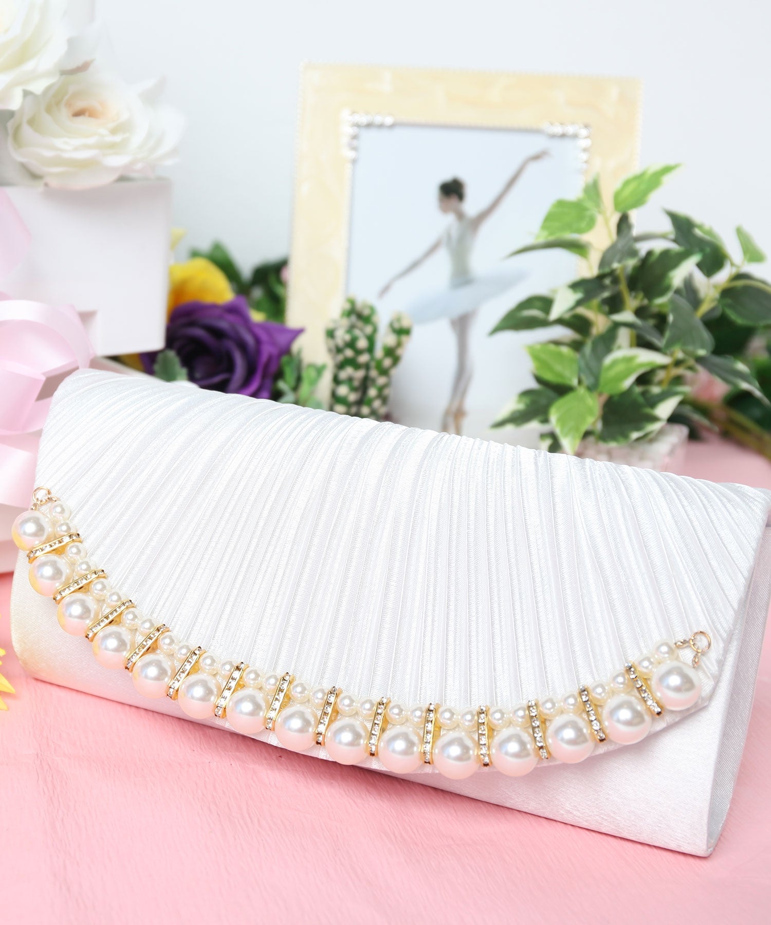 【結婚式・お呼ばれに使えるパーティーバッグ】パールビジューラディアルサテンクラッチバッグcyb5559