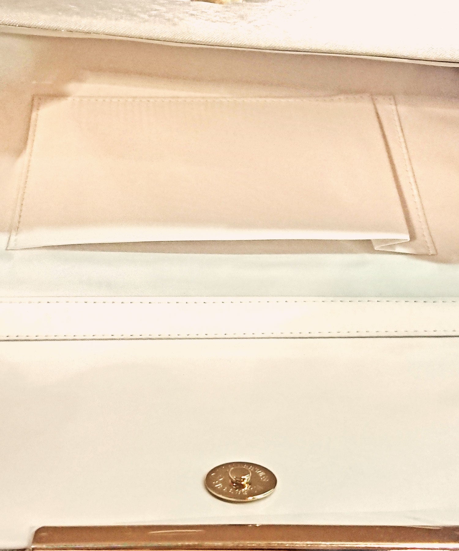 【結婚式・お呼ばれに使えるパーティーバッグ】レース&メタルフレームクラッチバッグcyb5573