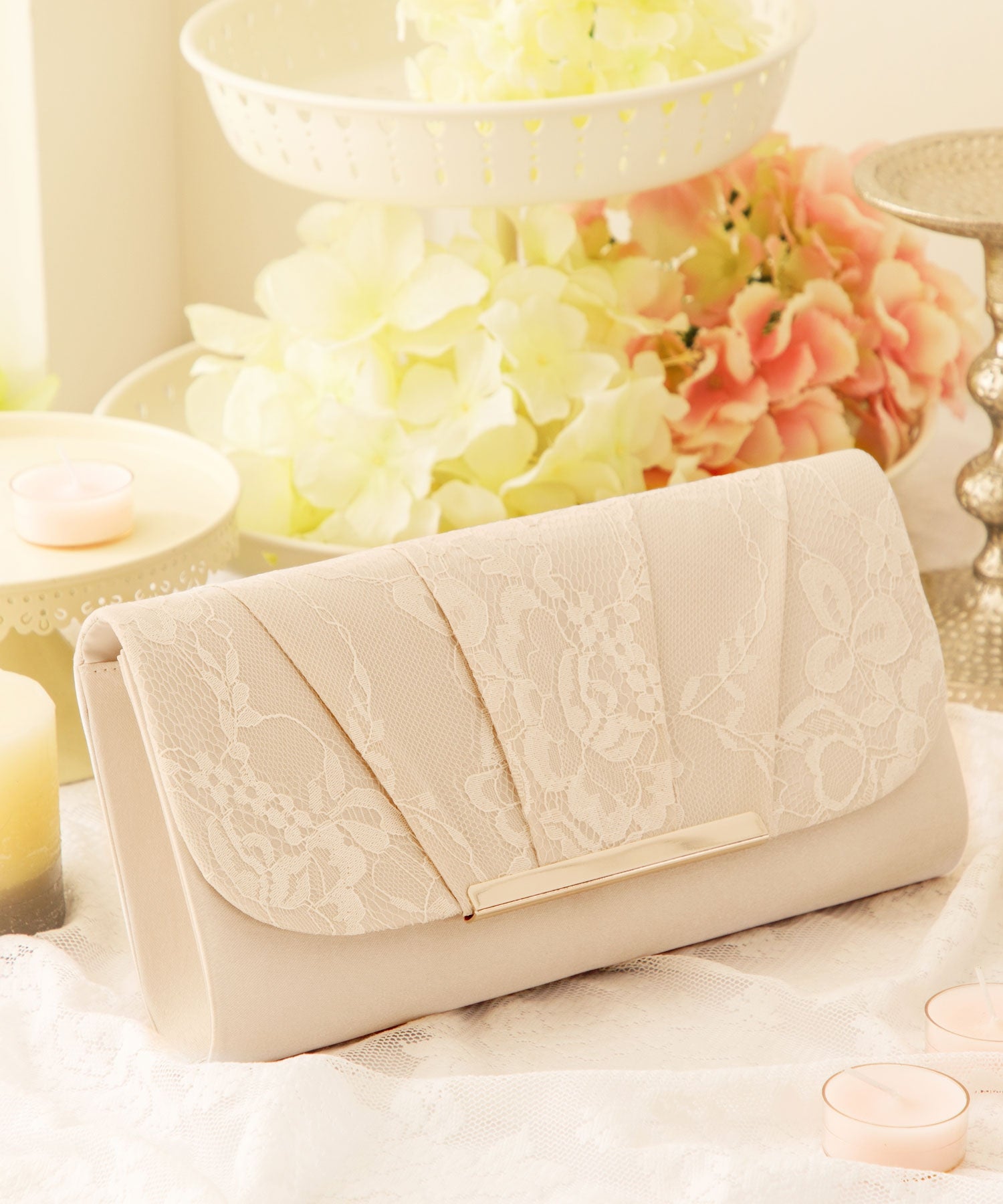 【結婚式・お呼ばれに使えるパーティーバッグ】レース&メタルフレームクラッチバッグcyb5573