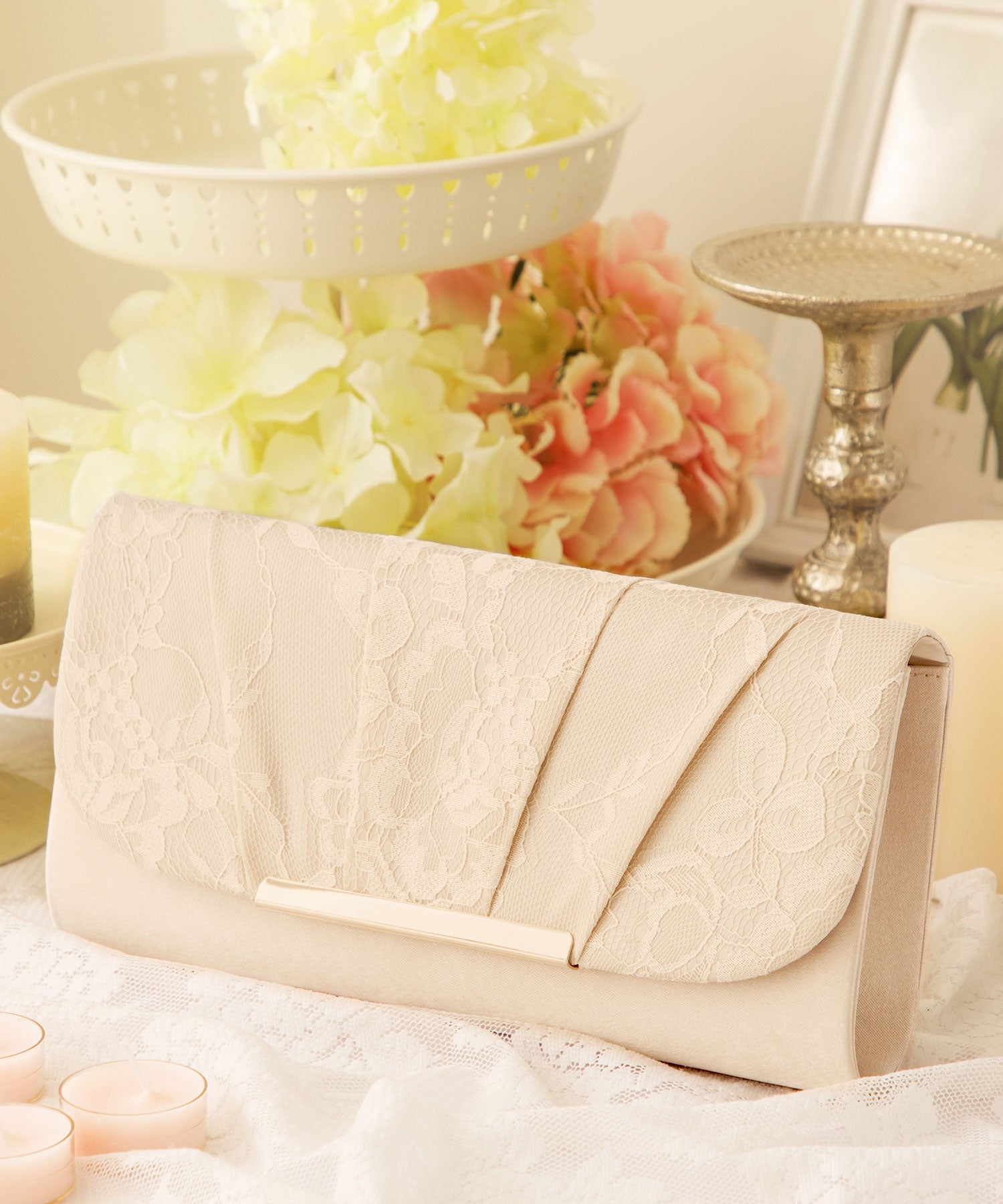 【結婚式・お呼ばれに使えるパーティーバッグ】レース&メタルフレームクラッチバッグcyb5573