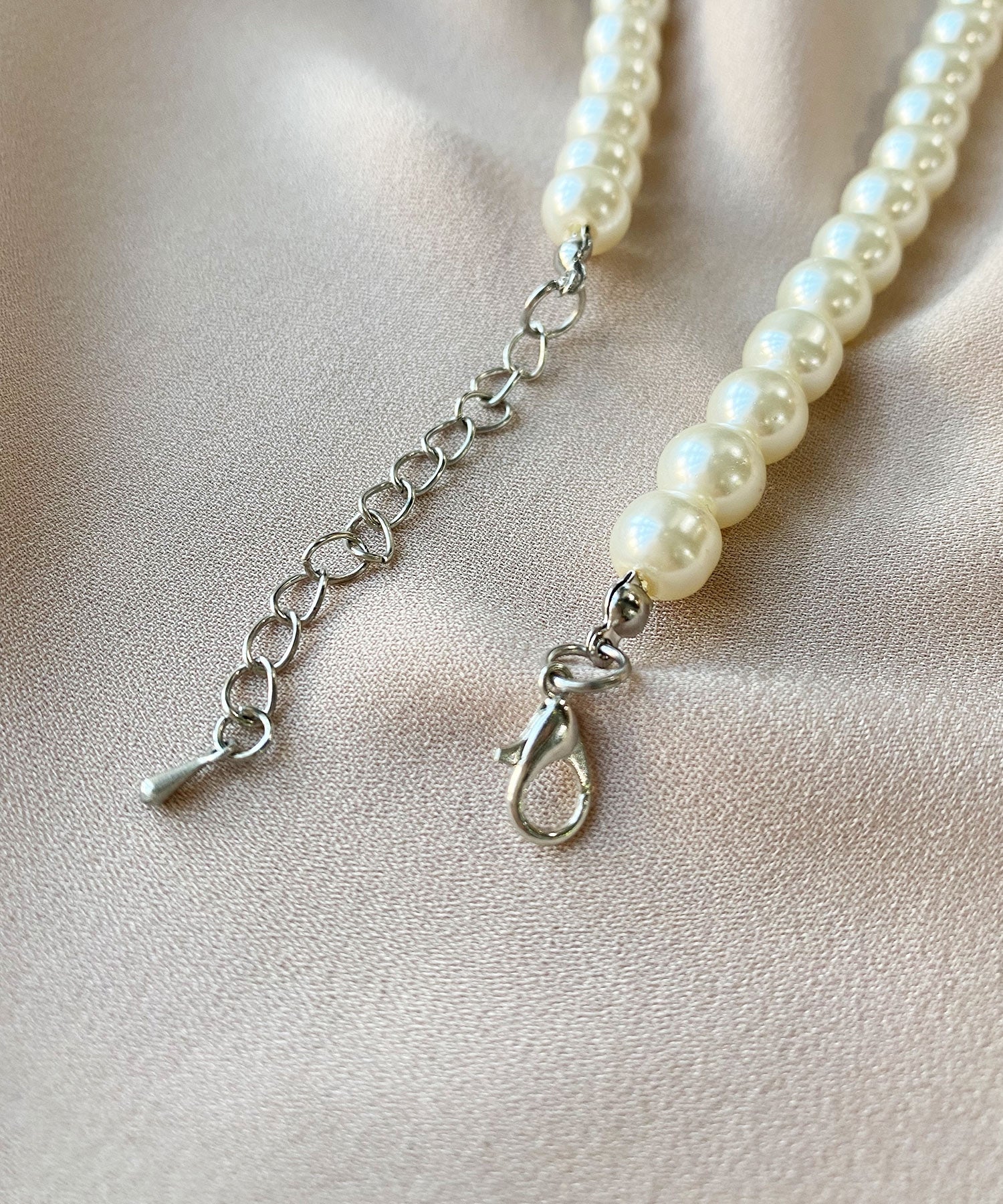 定番&シンプルデザインのフェイクパールネックレスcyl002