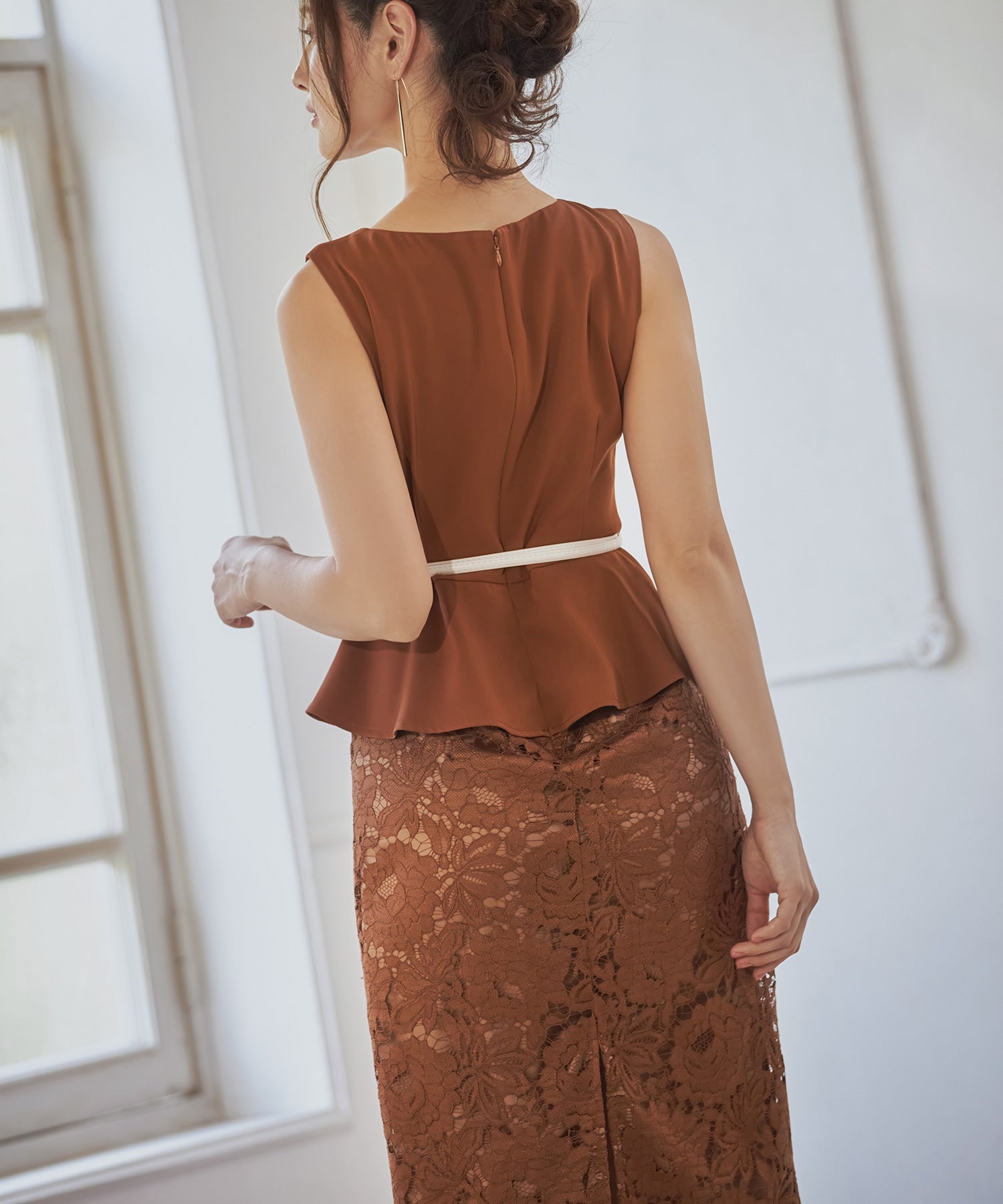 パーティードレス 結婚式 披露宴 二次会 ワンピース ノースリーブ 膝丈dsj0009