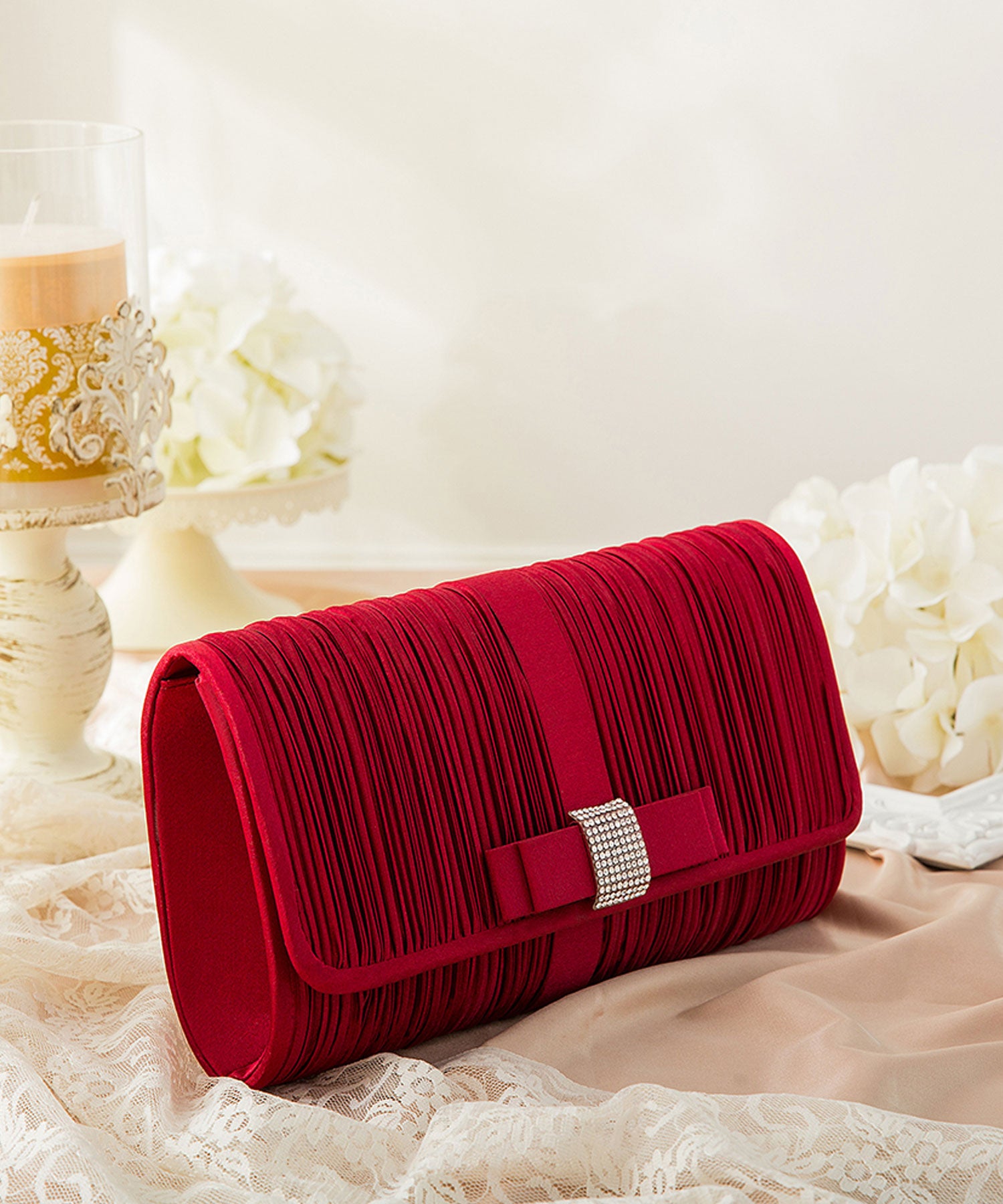 【結婚式・お呼ばれに使えるパーティーバッグ】ビジューラディアルサテンプリーツクラッチバッグcyb5528-f-red