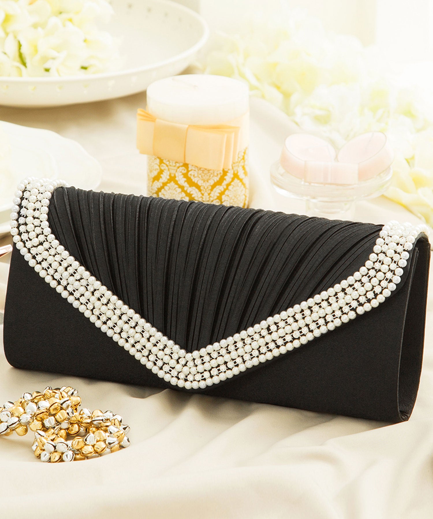 【結婚式・お呼ばれに使えるパーティーバッグ】プリーツラインパール&ストーンパーティークラッチバッグcyb5536-f-black