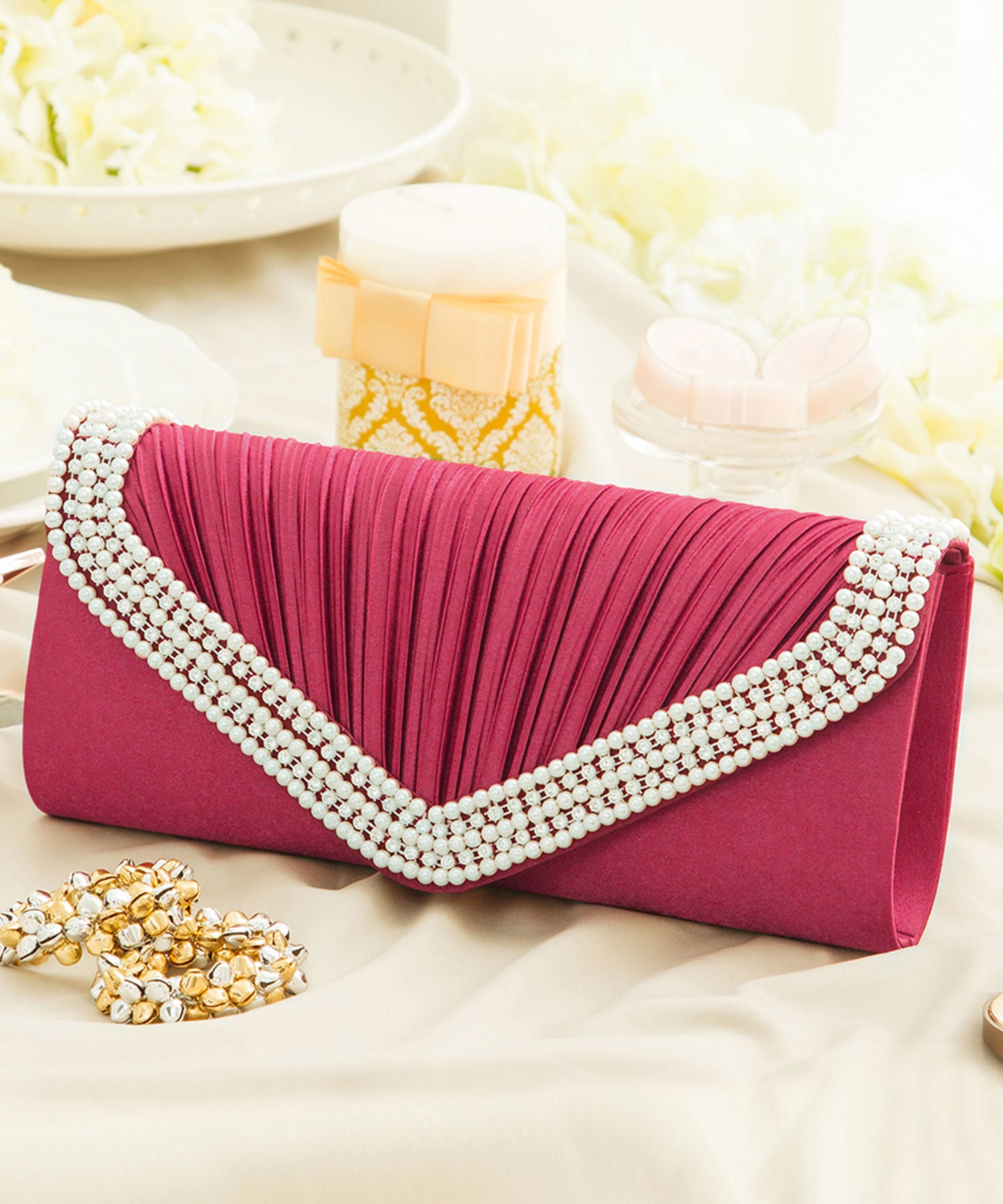 【結婚式・お呼ばれに使えるパーティーバッグ】プリーツラインパール&ストーンパーティークラッチバッグcyb5536-f-winered