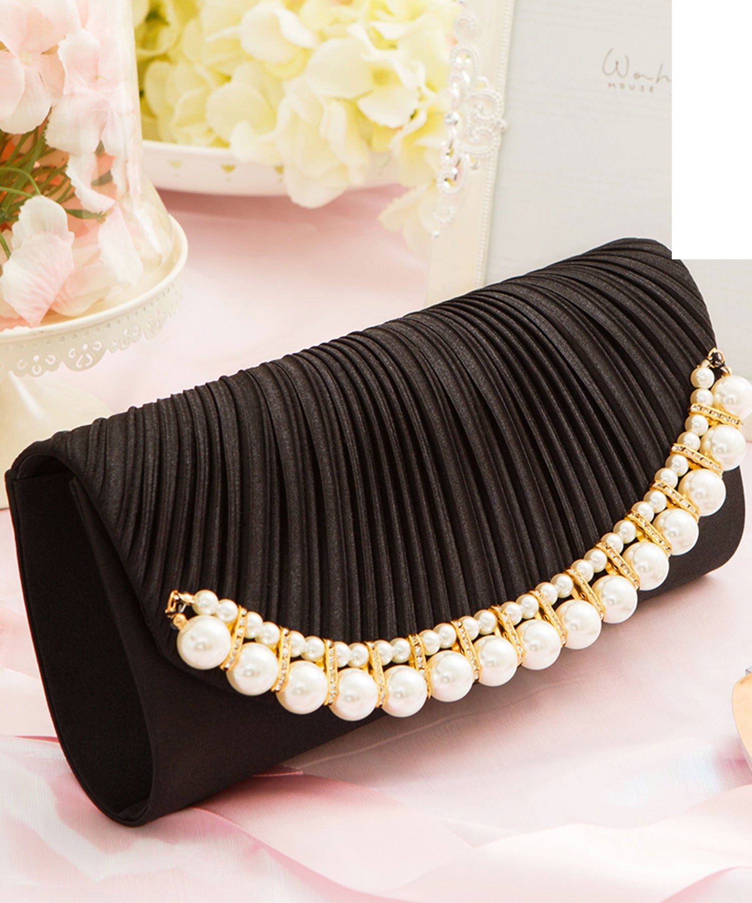 【結婚式・お呼ばれに使えるパーティーバッグ】パールビジューラディアルサテンクラッチバッグcyb5559-f-black