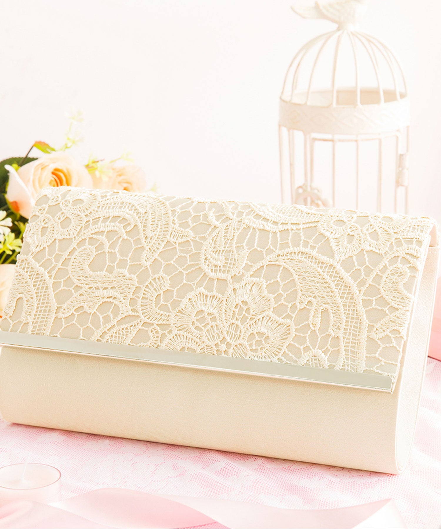 【結婚式・お呼ばれに使えるパーティーバッグ】メタルフレーム×レース刺繍パーティクラッチバッグcyb5560-f-beige