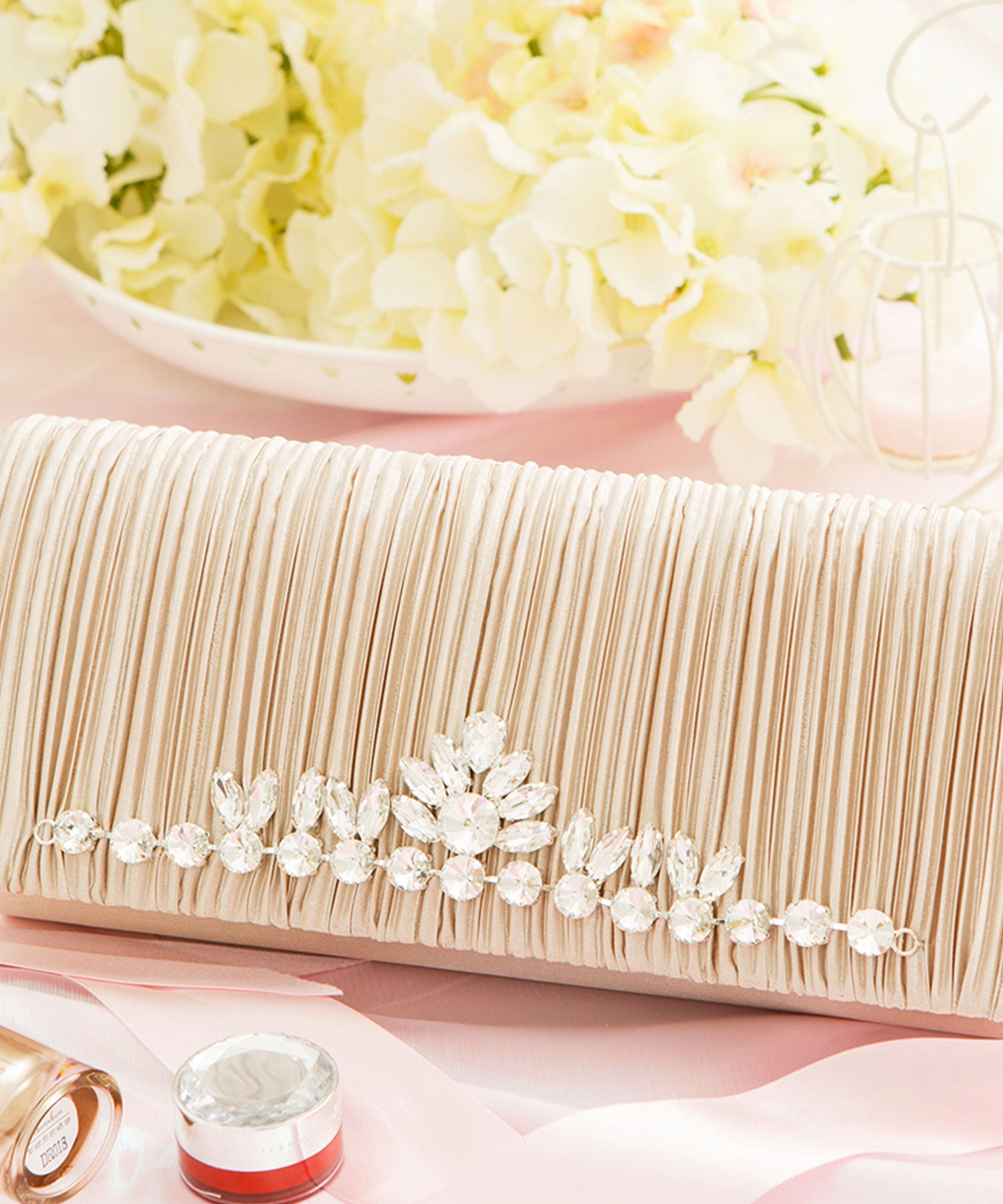 【結婚式・お呼ばれに使えるパーティーバッグ】ビジューラディアルサテンクラッチバッグcyb5561-f-beige