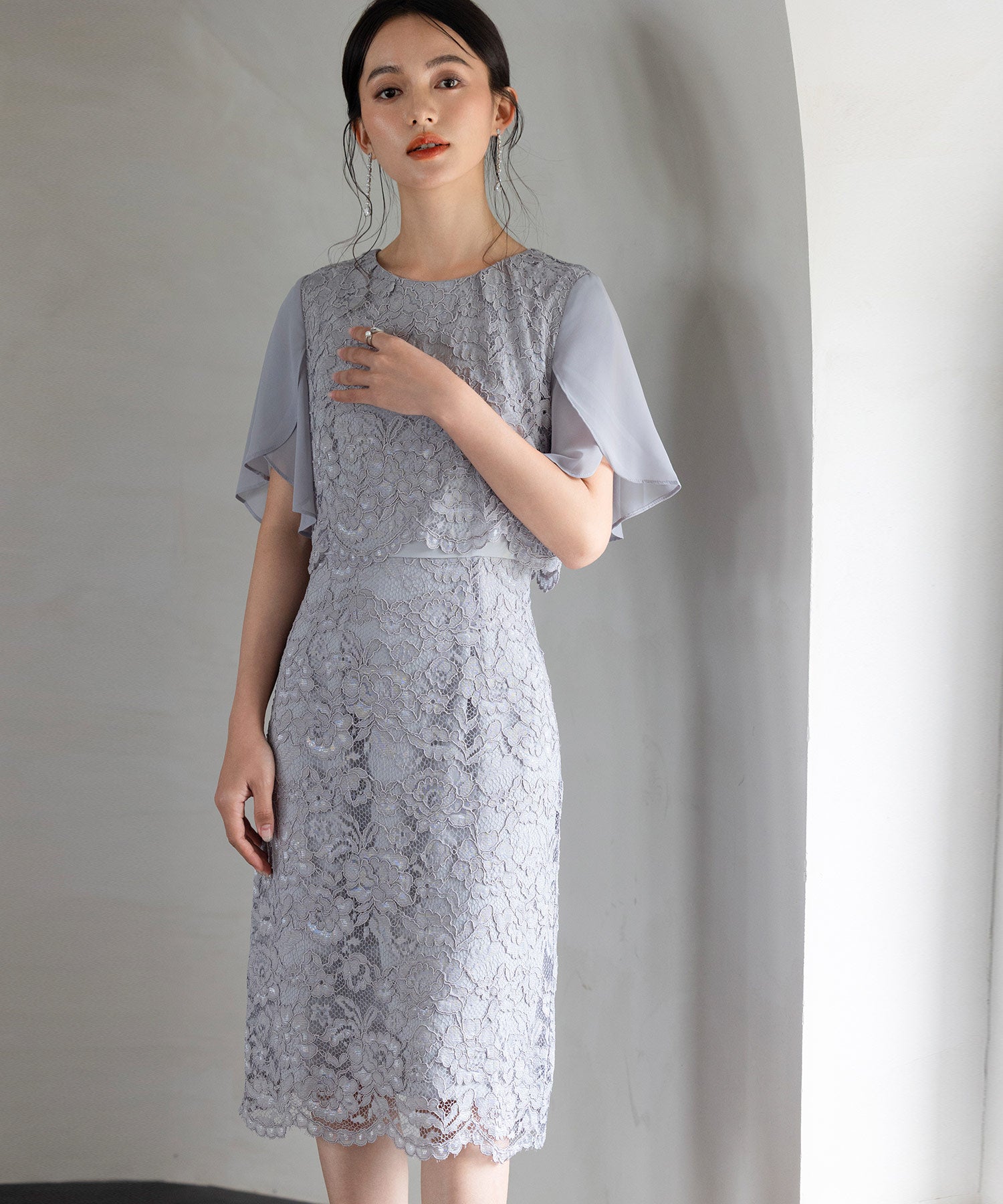結婚式・お呼ばれ対応セットアップ風デザインフリルスリーブレースパーティドレスcy88190