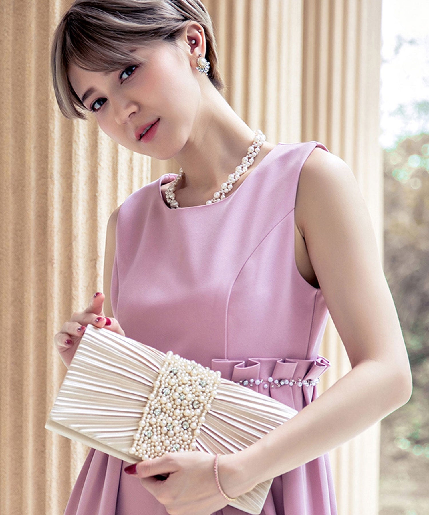 【結婚式・お呼ばれに使えるパーティーバッグ】パールビジューラディアルサテンプリーツクラッチバッグcyb5509