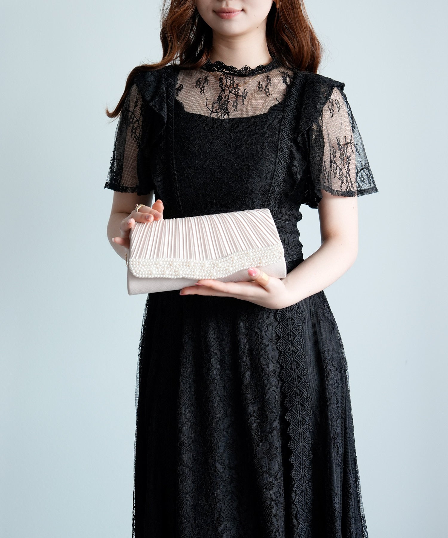 【結婚式・お呼ばれに使えるパーティーバッグ】パールビジューラディアルサテンプリーツバッグcyb5512-f-sg