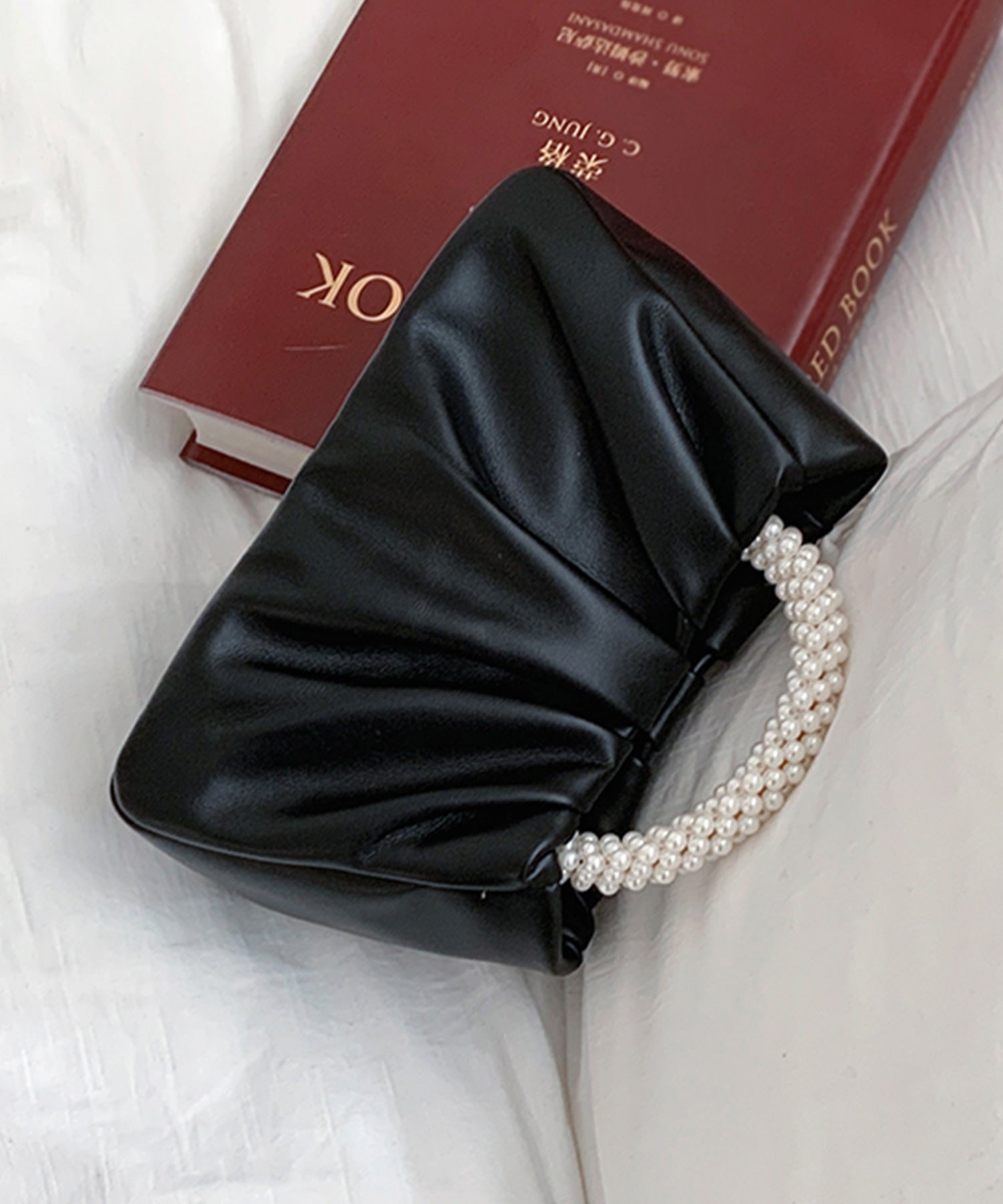 ギャザーデザインのパールハンドル付きバッグ dsb0020 ブラック