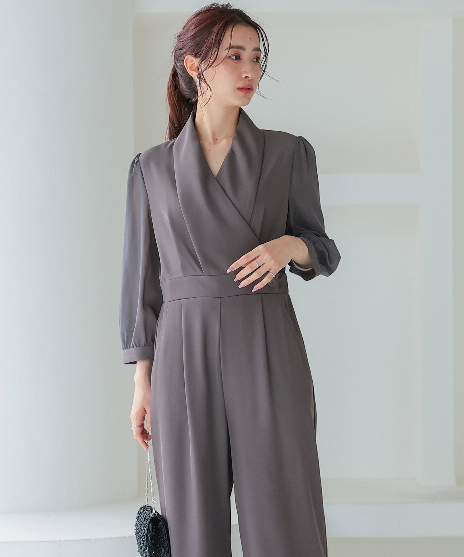 ドレスプラス DRESS+ ジャンプスーツ パンツドレス シフォン S M L XL パーティー 結婚式 （チャコール） ジャンプスーツ パンツドレス シフォン S M L XL パーティー