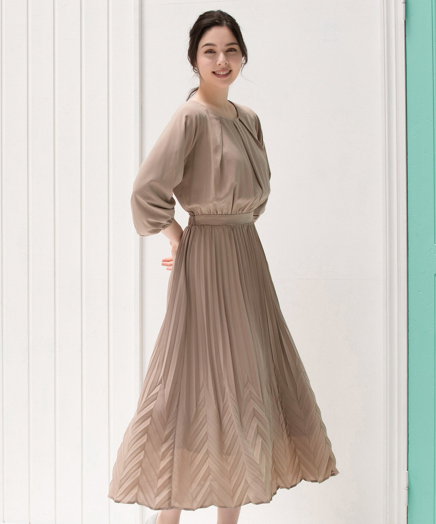 ワンピース Aライン プリーツ ミモレ丈 結婚式 パーティードレスdsj0065
