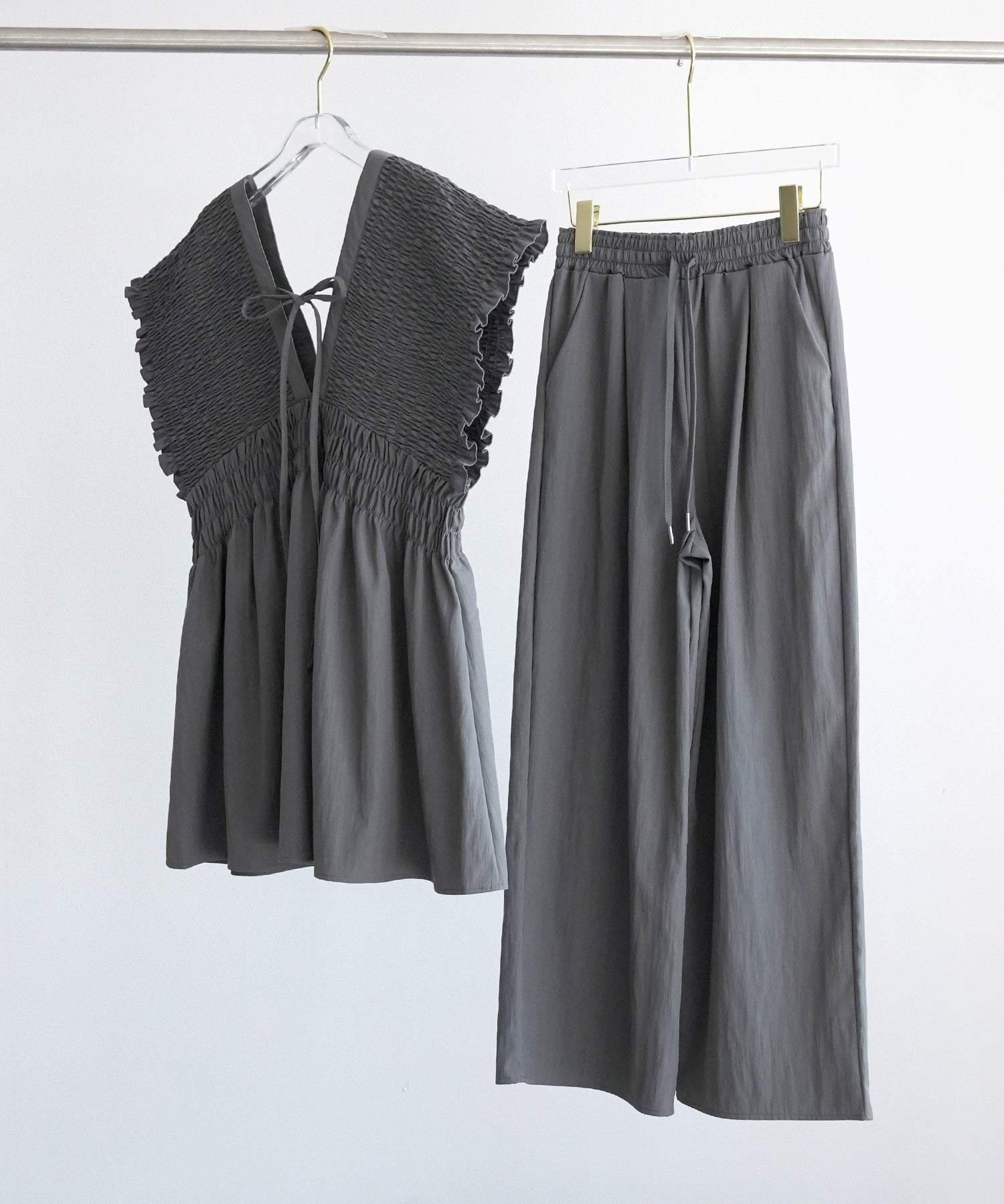 楊柳素材が涼しげなセットアップdsrb4517 グレー